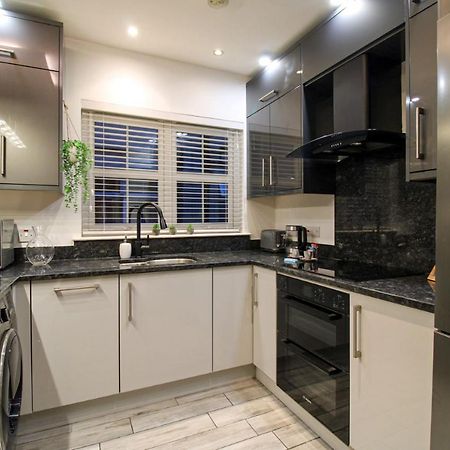 Nice 2 Bed House, Office, Wi-Fi, Free Parking Belfast Eksteriør billede