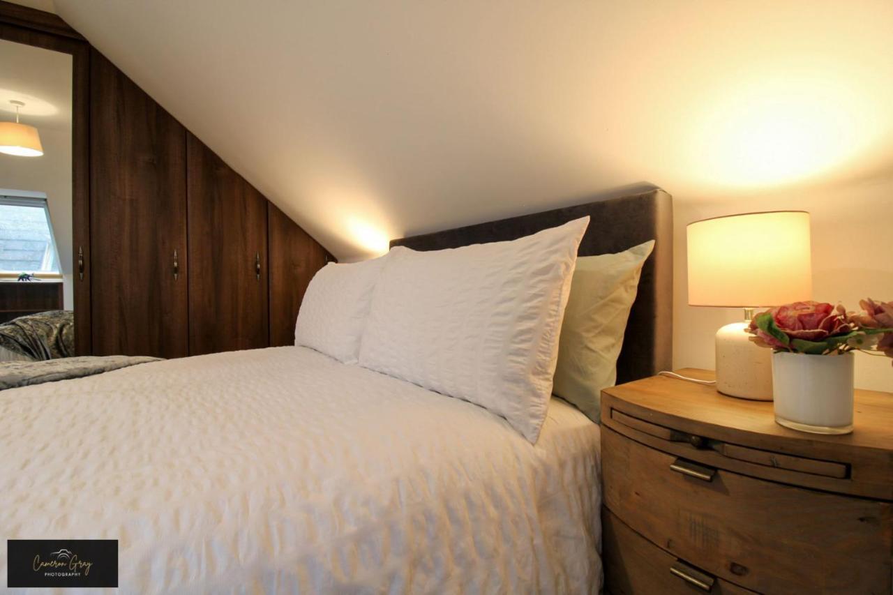 Nice 2 Bed House, Office, Wi-Fi, Free Parking Belfast Eksteriør billede