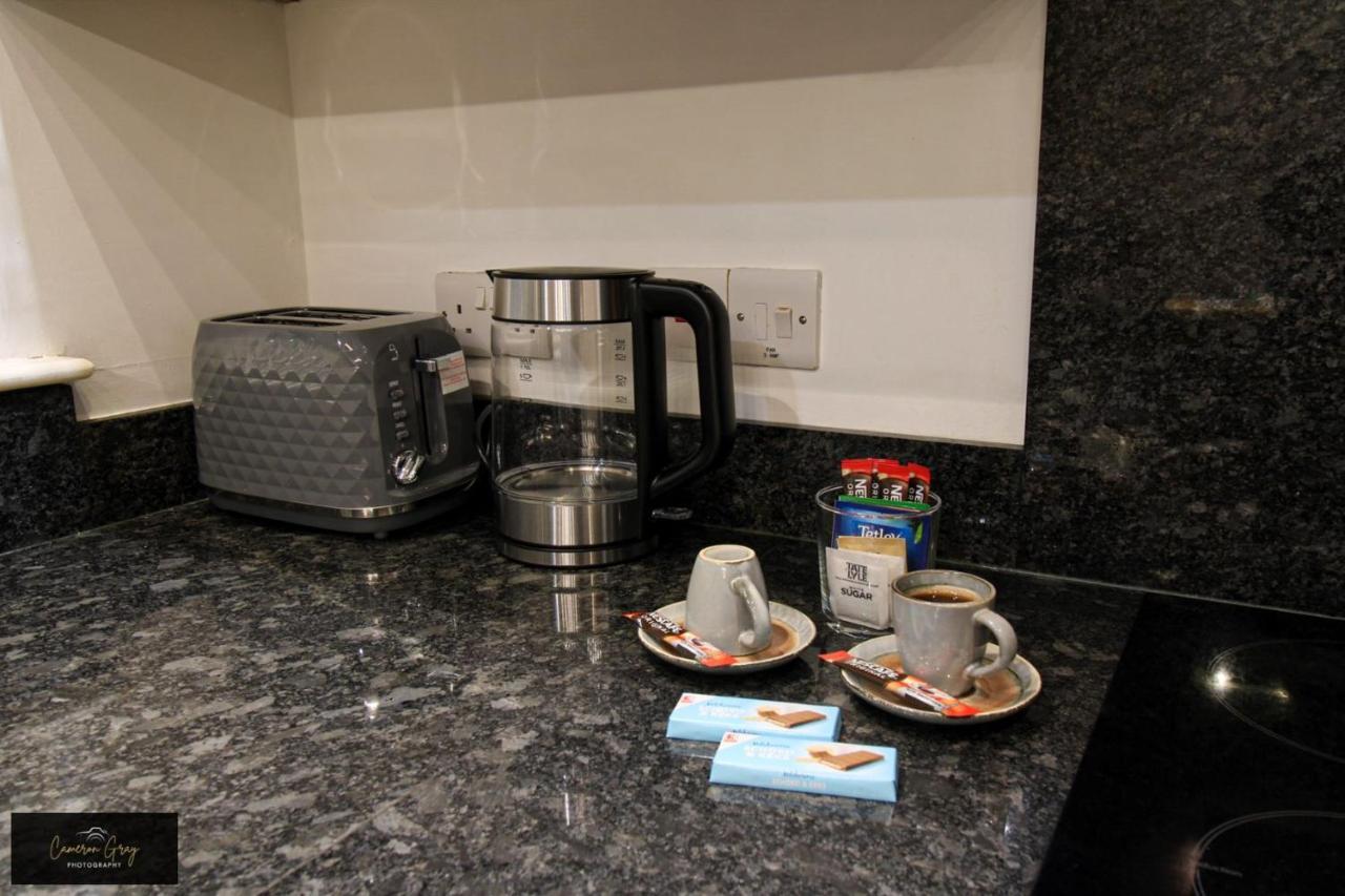 Nice 2 Bed House, Office, Wi-Fi, Free Parking Belfast Eksteriør billede