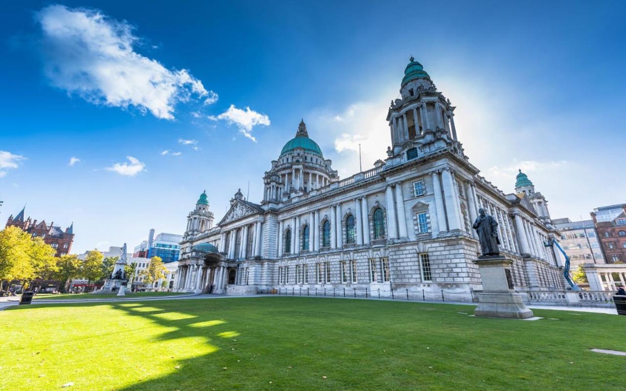Nice 2 Bed House, Office, Wi-Fi, Free Parking Belfast Eksteriør billede